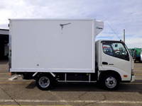 HINO Dutro Refrigerator & Freezer Truck TKG-XZU605M 2016 154,000km_5