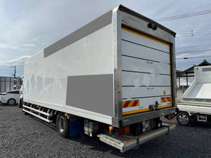 Forward Refrigerator & Freezer Truck_2