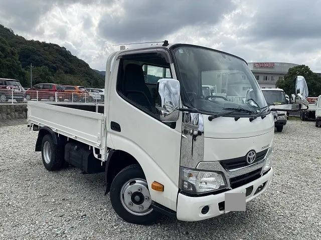 TOYOTA Toyoace Flat Body TKG-XZU605 2017 54,150km