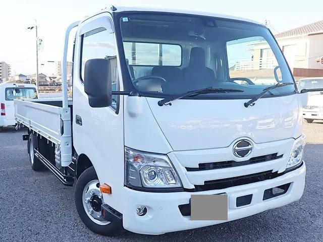 HINO Dutro Flat Body 2RG-XZU712M 2023 40,457km