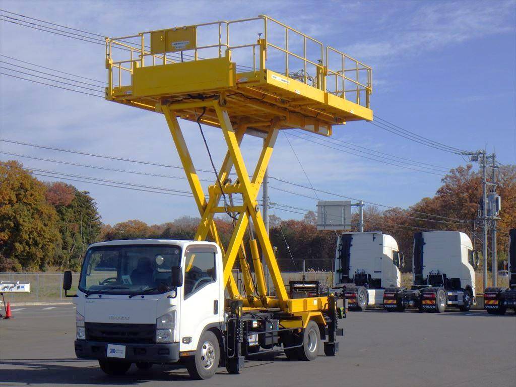 ISUZU Elf Cherry Picker TKG-NPR85YN 2015 22,000km