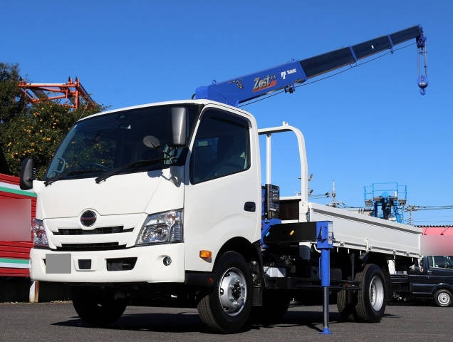 HINO Dutro Truck (With 4 Steps Of Cranes) 2RG-XZU712M 2023 321km