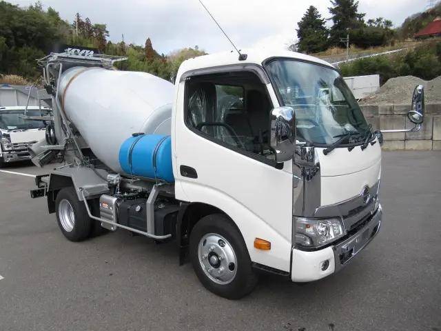 HINO Dutro Mixer Truck 2PG-XZU600E 2023 457km