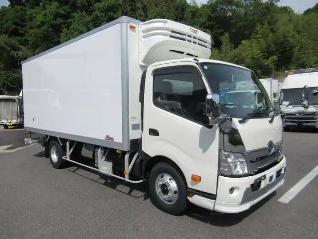 HINO Dutro Refrigerator & Freezer Truck 2RG-XZU722M 2024 398km