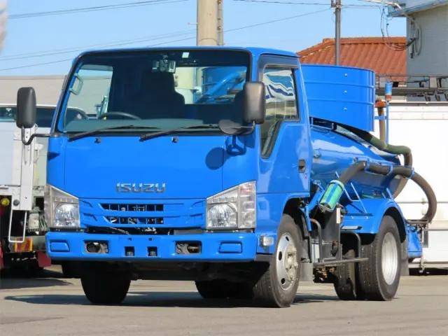 ISUZU Elf Vacuum Truck TPG-NKR85AN 2017 124,000km