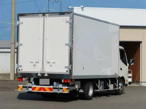 Dutro Refrigerator & Freezer Truck_2