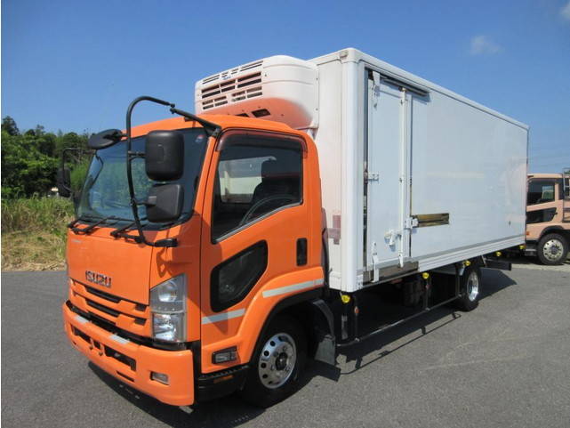 ISUZU Forward Refrigerator & Freezer Truck TKG-FRR90S2 2016 313,000km