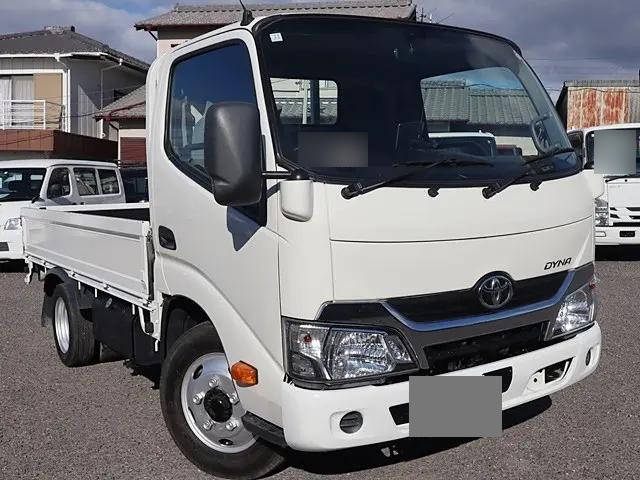 TOYOTA Dyna Flat Body TKG-XZC605 2017 84,600km