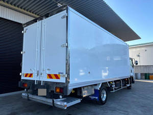 Forward Refrigerator & Freezer Truck_2