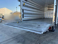 ISUZU Forward Refrigerator & Freezer Truck 2PG-FRR90S2 2022 25,000km_31