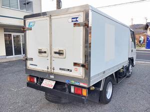 Elf Refrigerator & Freezer Truck_2