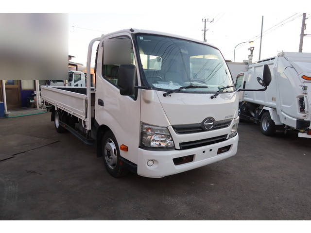 HINO Dutro Flat Body TPG-XZC710M 2017 42,272km