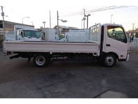 HINO Dutro Flat Body TPG-XZC710M 2017 42,272km_6