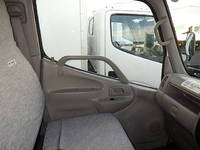 TOYOTA Toyoace Reefer Van BKG-XZU504 2009 92,406km_24