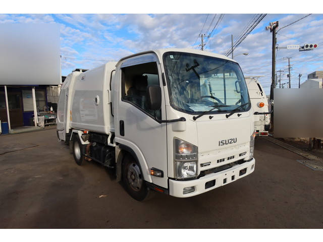 ISUZU Elf Garbage Truck TKG-NMR85AN 2012 143,619km