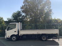 HINO Dutro Flat Body TPG-XZU712M 2017 132,000km_4