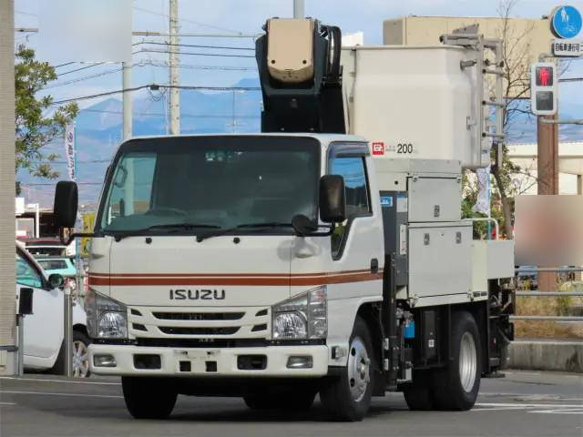 ISUZU Elf Cherry Picker 2RG-NKR88AN 2020 64,000km