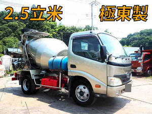 Dutro Mixer Truck_1