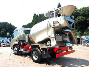 Dutro Mixer Truck_2