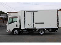 ISUZU Elf Refrigerator & Freezer Truck TPG-NMR85N 2015 239,571km_4