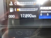 TOYOTA Dyna Double Cab 2RG-XZU605 2023 17,890km_16