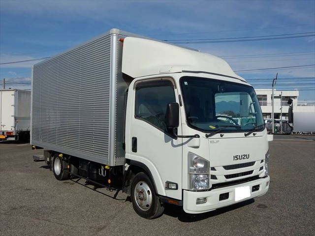 ISUZU Elf Aluminum Van TRG-NPR85AN 2019 151,461km