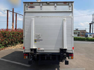 Canter Aluminum Van_2