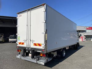 Forward Refrigerator & Freezer Truck_2