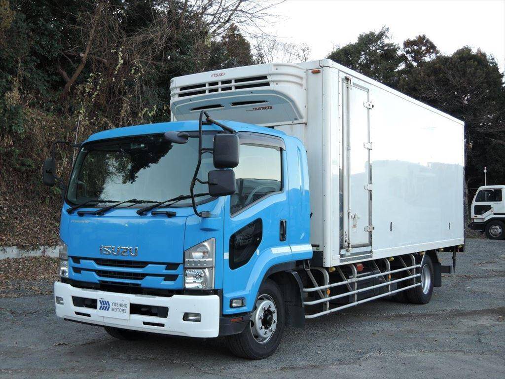 ISUZU Forward Refrigerator & Freezer Truck LKG-FTR90T2 2016 399,000km