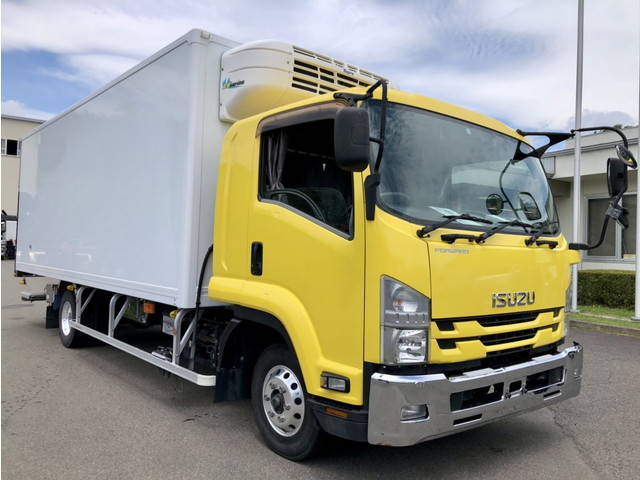 ISUZU Forward Refrigerator & Freezer Truck TKG-FRR90S2 2016 427,000km