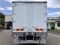 ISUZU Forward Refrigerator & Freezer Truck TKG-FRR90S2 2016 427,000km_8