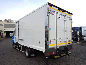 Dutro Refrigerator & Freezer Truck_2