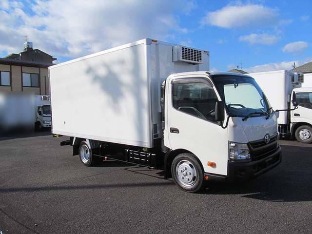 TOYOTA Toyoace Refrigerator & Freezer Truck TKG-XZU710 2017 65,000km