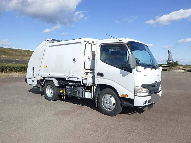 HINO Dutro Garbage Truck TKG-XZU600X 2015 75,385km