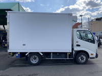 TOYOTA Dyna Refrigerator & Freezer Truck TPG-XZU605 2018 71,000km_6