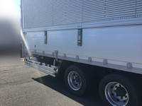 ISUZU Giga Refrigerator & Freezer Truck LKG-CYJ77AA 2012 496,395km_17