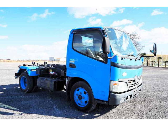 HINO Dutro Container Carrier Truck BDG-XZU304M 2006 73,101km