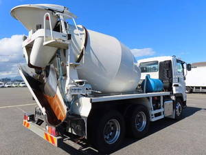 Giga Mixer Truck_2