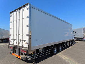 Giga Refrigerator & Freezer Truck_2