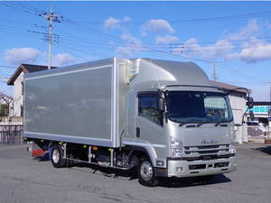 Forward Refrigerator & Freezer Truck_2