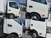 HINO Dutro Refrigerator & Freezer Truck TKG-XZU712M 2018 493,383km_4