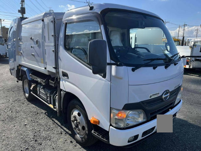 HINO Dutro Garbage Truck TKG-XZU600X 2015 116,000km