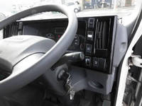 ISUZU Elf Panel Van TPG-NPR85AN 2017 107,000km_34