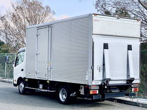 Dutro Aluminum Van_2