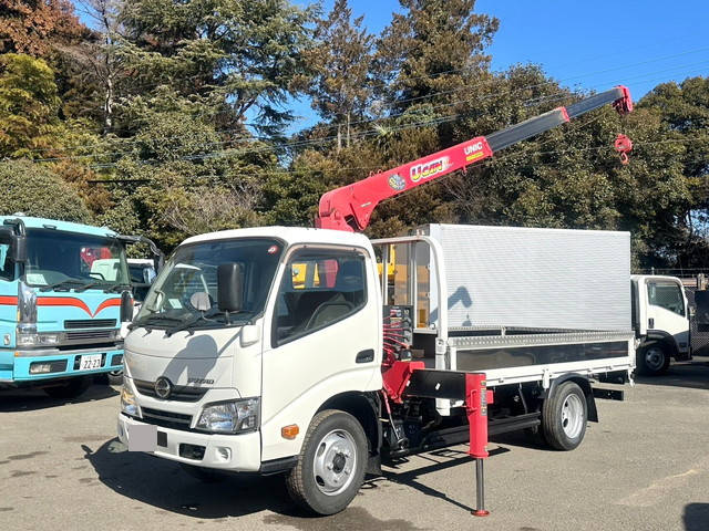 HINO Dutro Truck (With 3 Steps Of Cranes) TKG-XZU650M 2017 50,386km