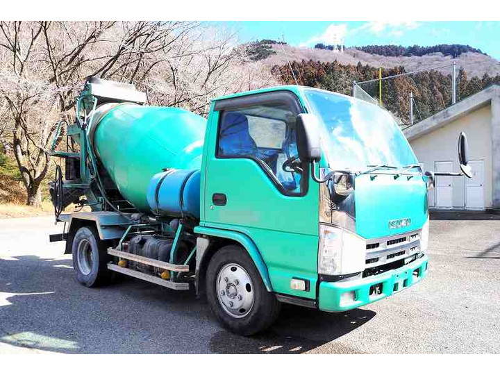 ISUZU Elf Mixer Truck TKG-NKR85N 2013 156,974km