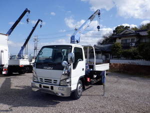 Elf Truck (With 3 Steps Of Cranes)_1