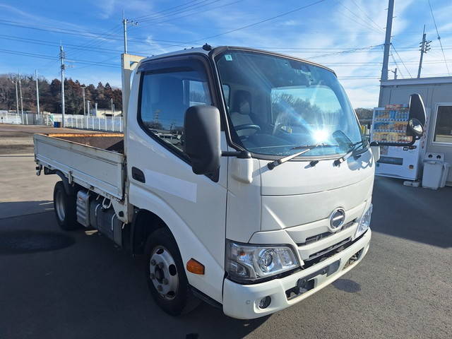 HINO Dutro Flat Body 2RG-XZC605M 2019 106,684km