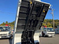 MITSUBISHI FUSO Canter Loader Dump 2RG-FBA60 2024 195km_7