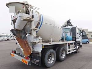 Giga Mixer Truck_2